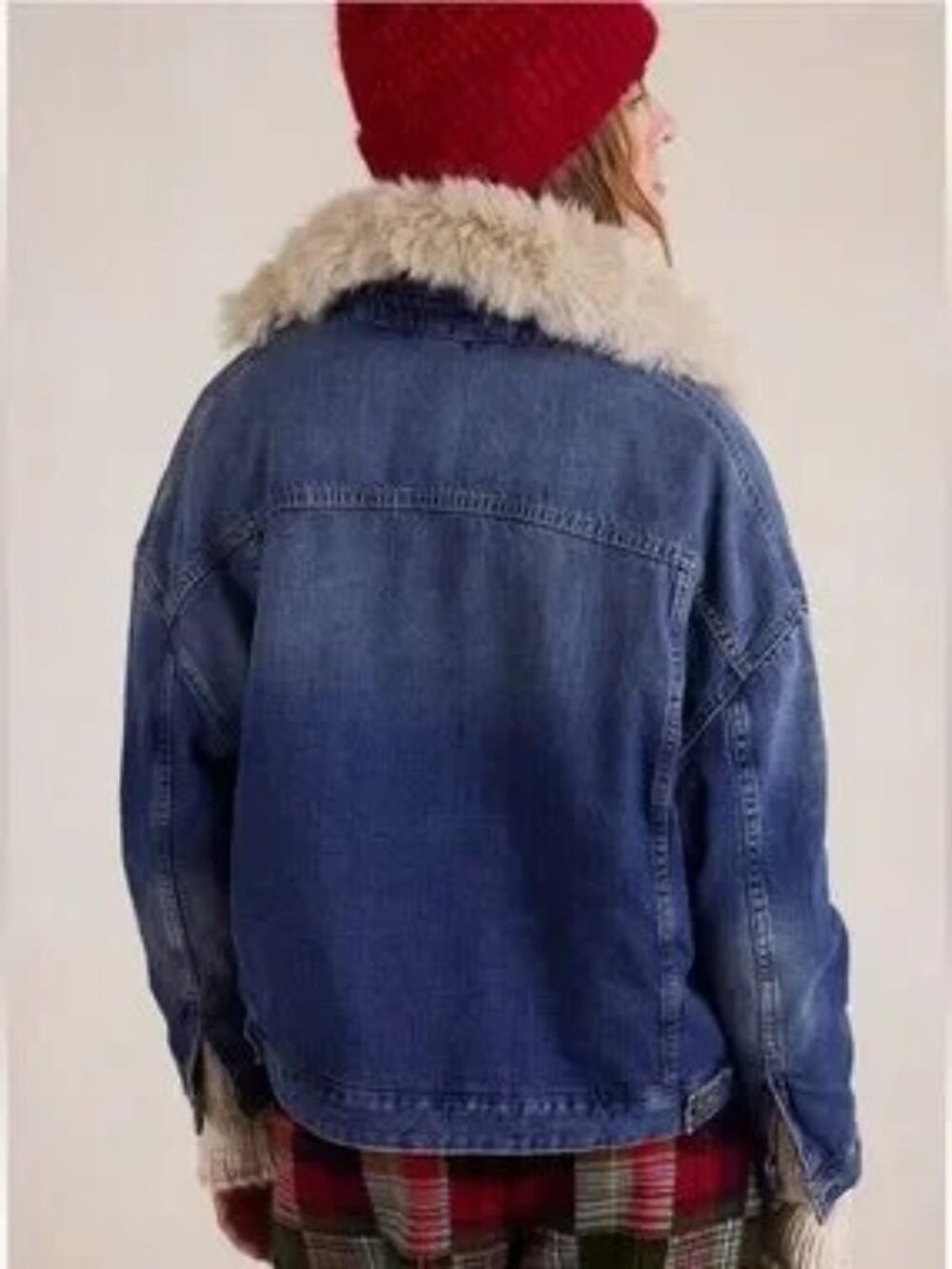clothes - Picture 9 of 10